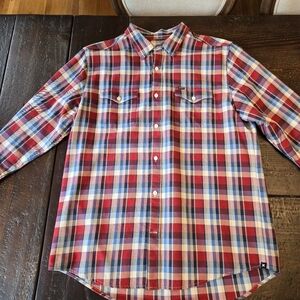 Men's causal button down, size Large